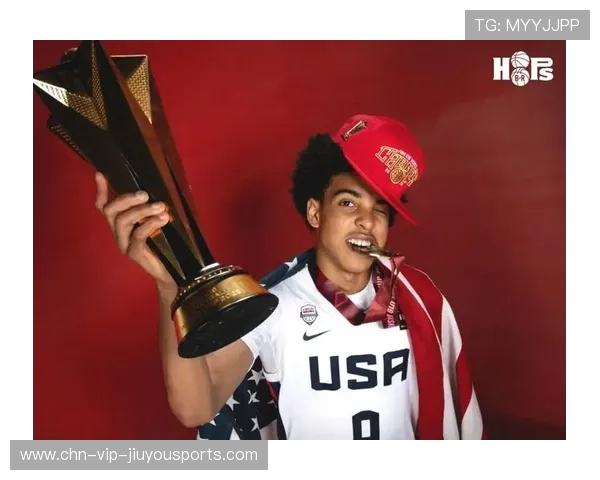 布朗反击暴扣拉开分差，对手被打停，布朗jr