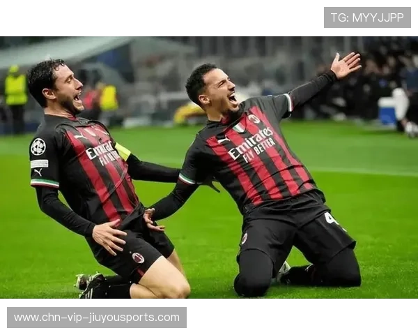 罗马高位压迫，AC米兰后场一脚出球，ac米兰对罗马历史赛季